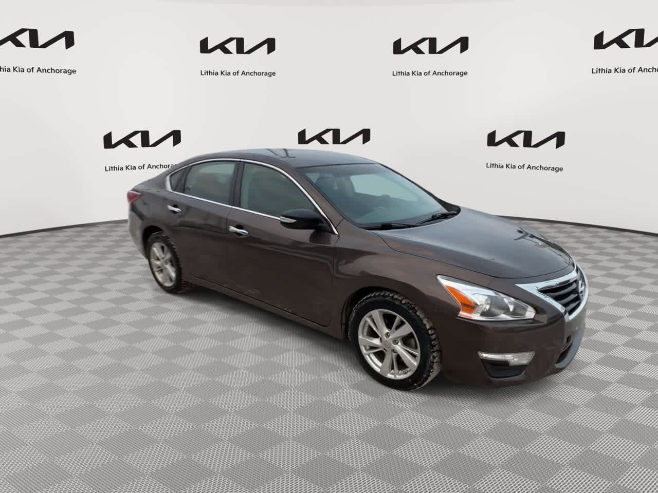 Used 2013 Nissan Altima Sedan SV with VIN 1N4AL3AP7DN402492 for sale in Anchorage, AK