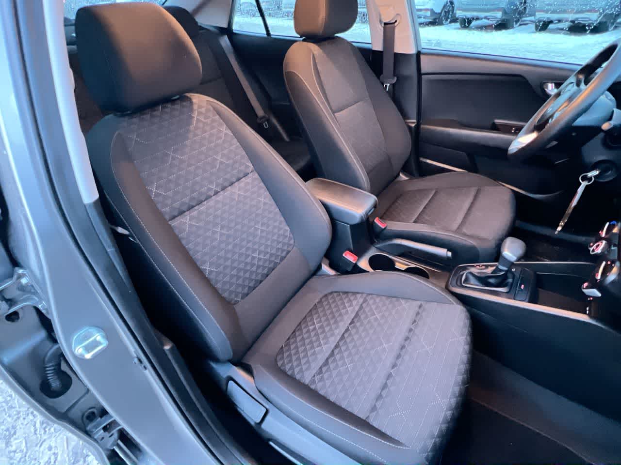 Thumbnail: 2023 Kia Rio - 28