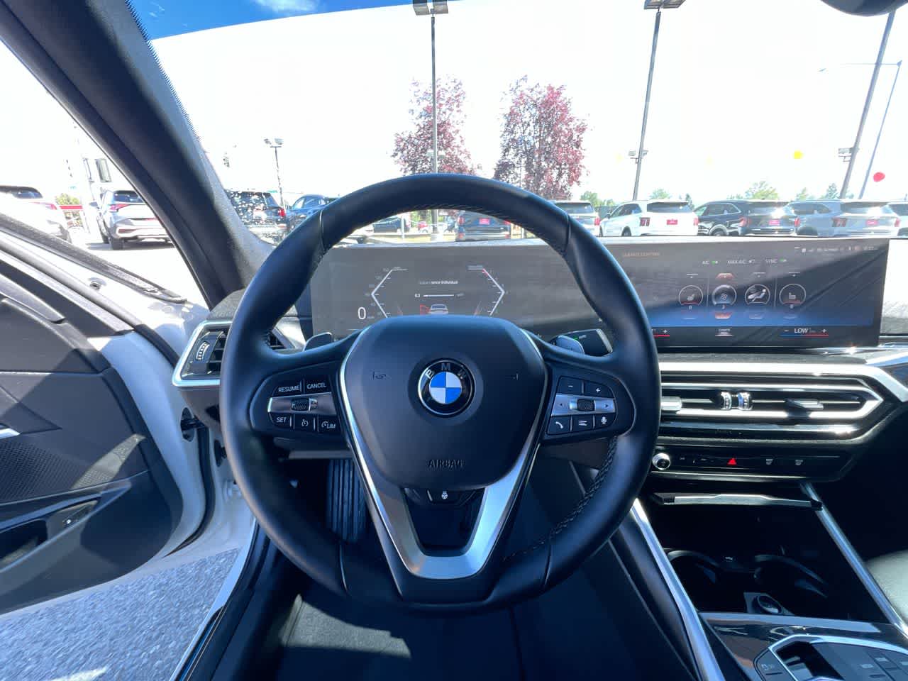 Thumbnail: 2024 BMW 3 Series - 14
