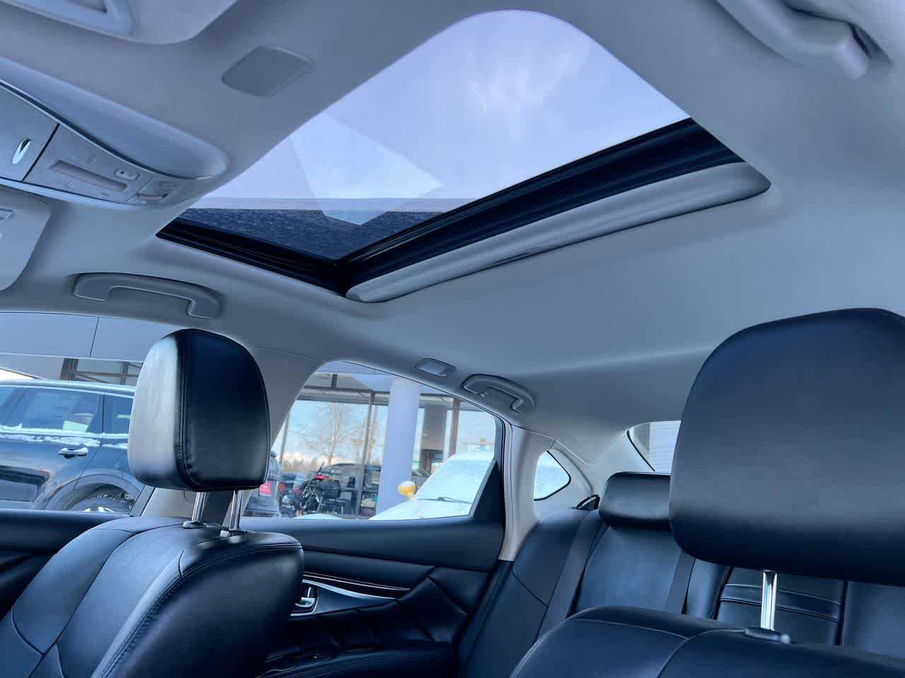 Thumbnail: 2019 INFINITI Q70 - 22