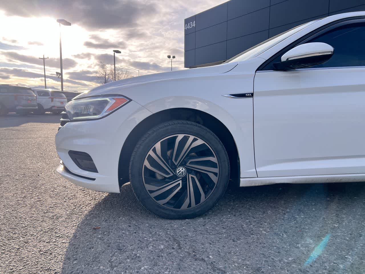 Thumbnail: 2019 Volkswagen Jetta - 10