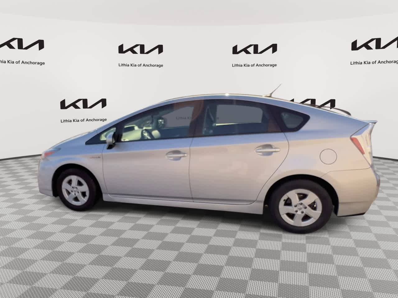 Thumbnail: 2010 Toyota Prius - 6