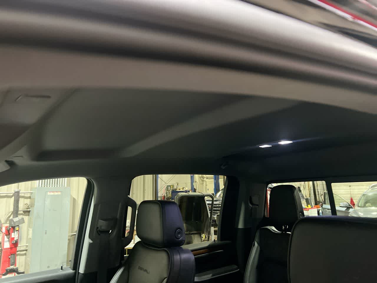 Thumbnail: 2024 GMC Sierra 3500 - 22