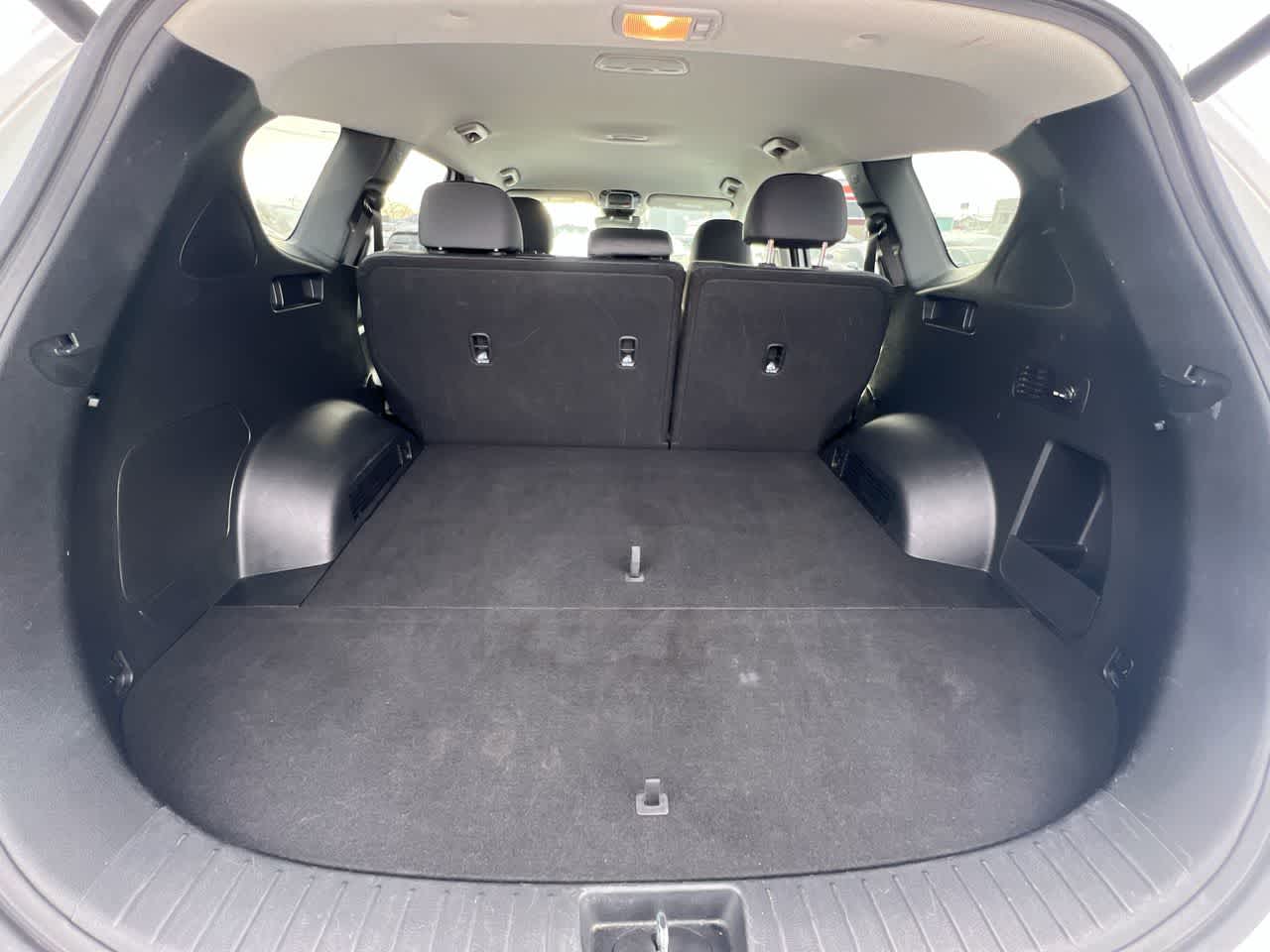 Thumbnail: 2023 Hyundai Santa Fe - 25