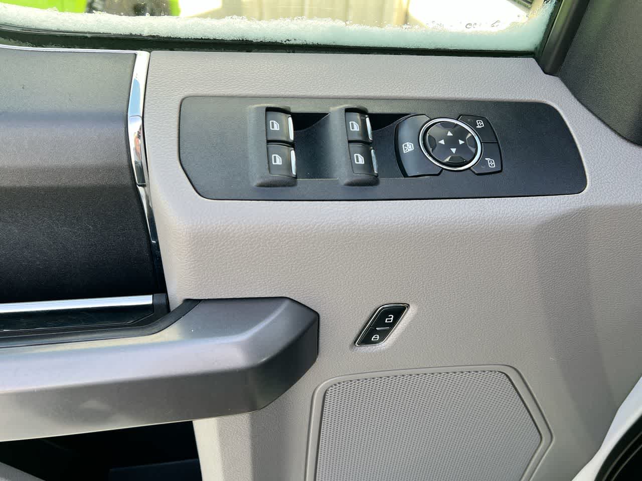 Thumbnail: 2019 Ford F-350 - 13