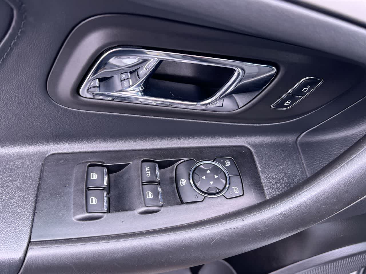 Thumbnail: 2013 Ford Taurus - 13