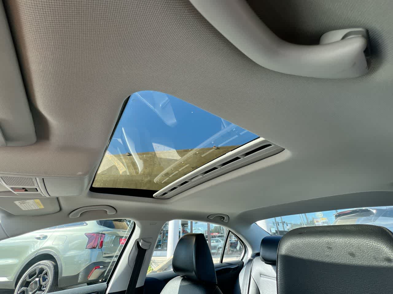 Thumbnail: 2015 Volkswagen Jetta - 22