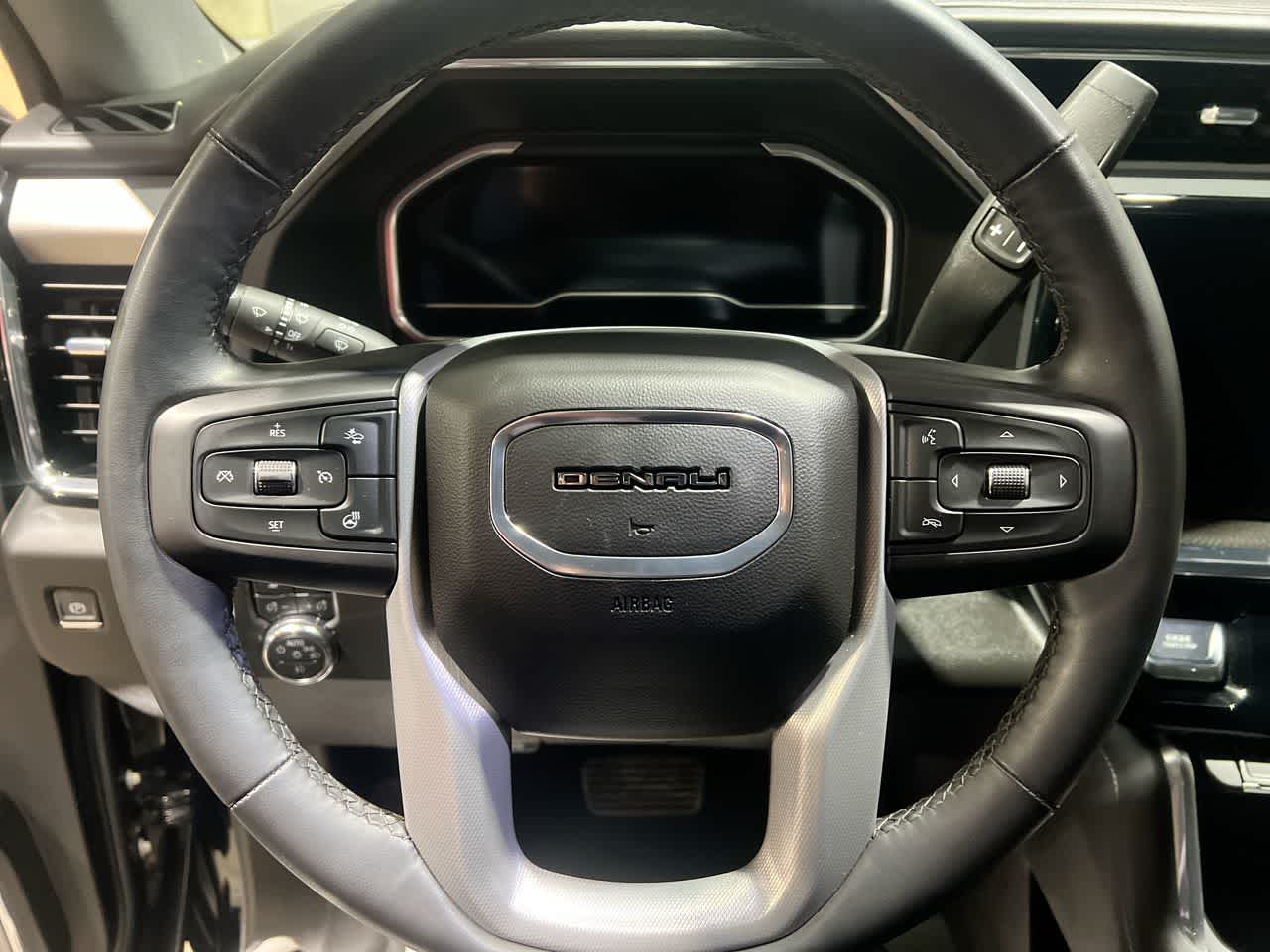 Thumbnail: 2024 GMC Sierra 3500 - 14