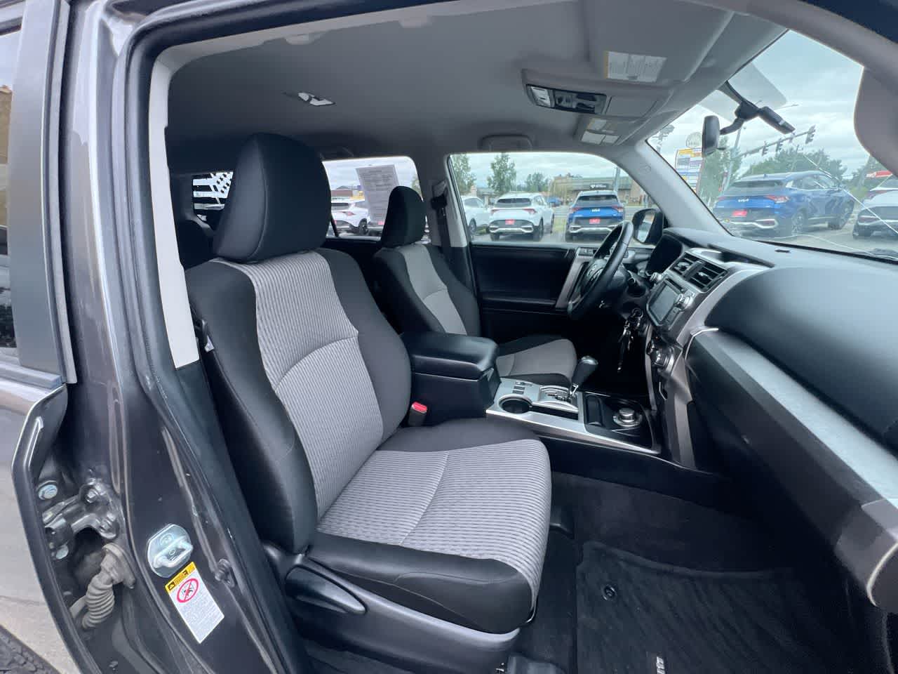 Thumbnail: 2019 Toyota 4Runner - 28