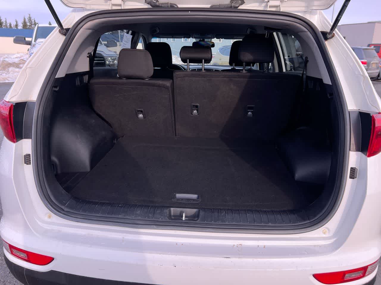 Thumbnail: 2019 Kia Sportage - 25