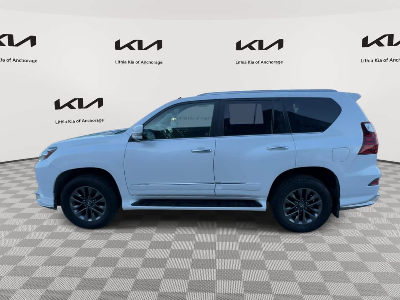 Thumbnail: 2019 Lexus GX - 5