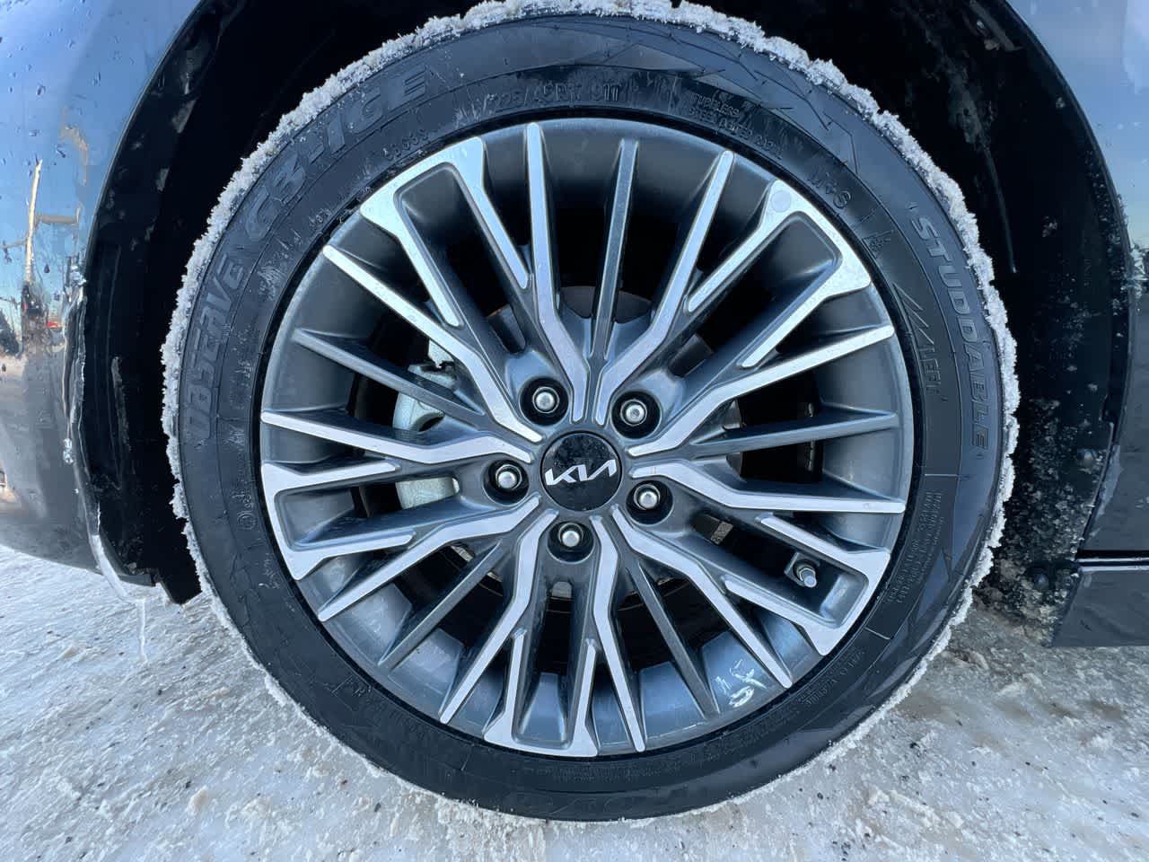 Thumbnail: 2024 Kia Forte - 10