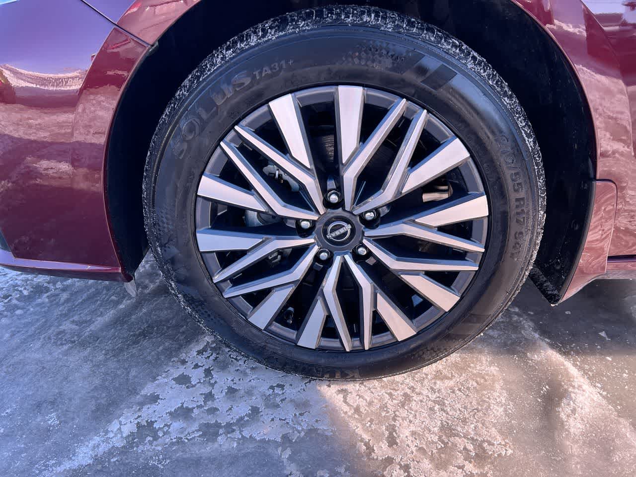 Thumbnail: 2025 Nissan Altima - 10