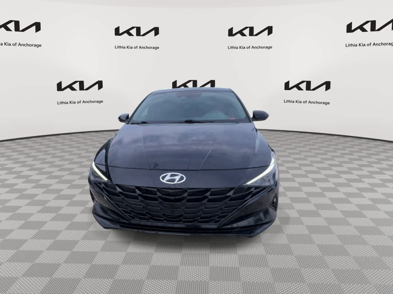 Thumbnail: 2023 Hyundai Elantra - 3