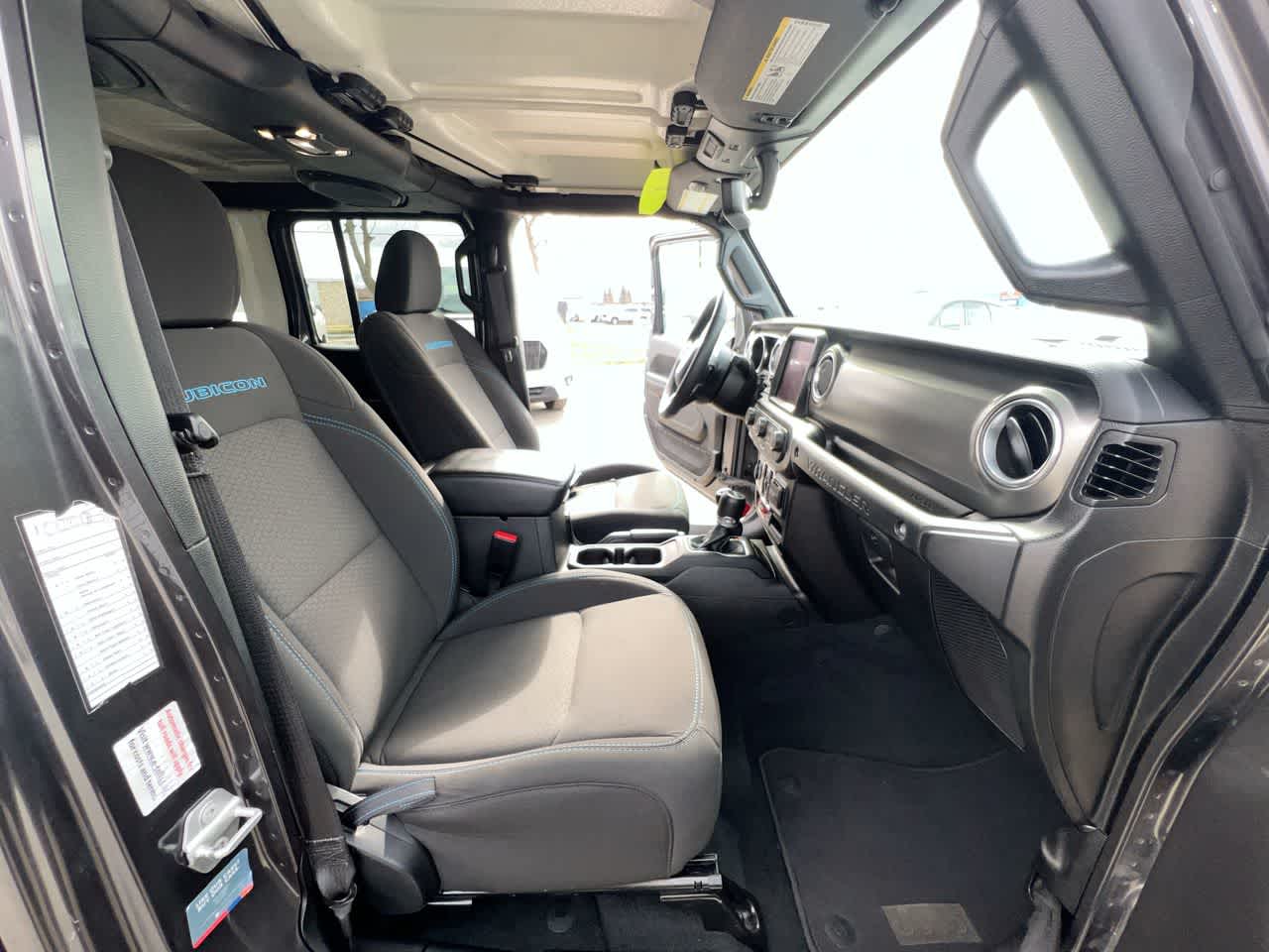 Thumbnail: 2023 Jeep Wrangler - 28