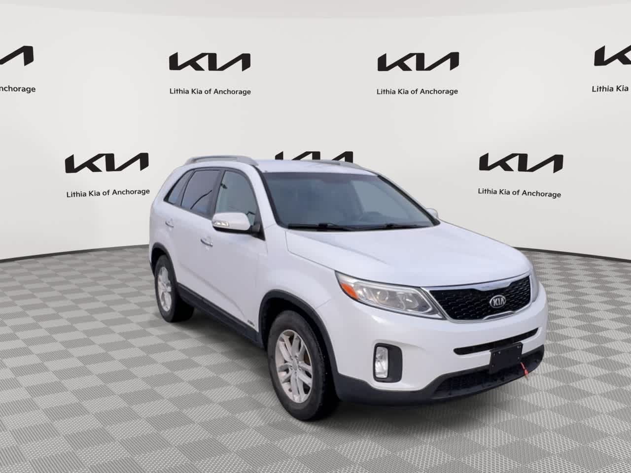 Thumbnail: 2015 Kia Sorento - 2
