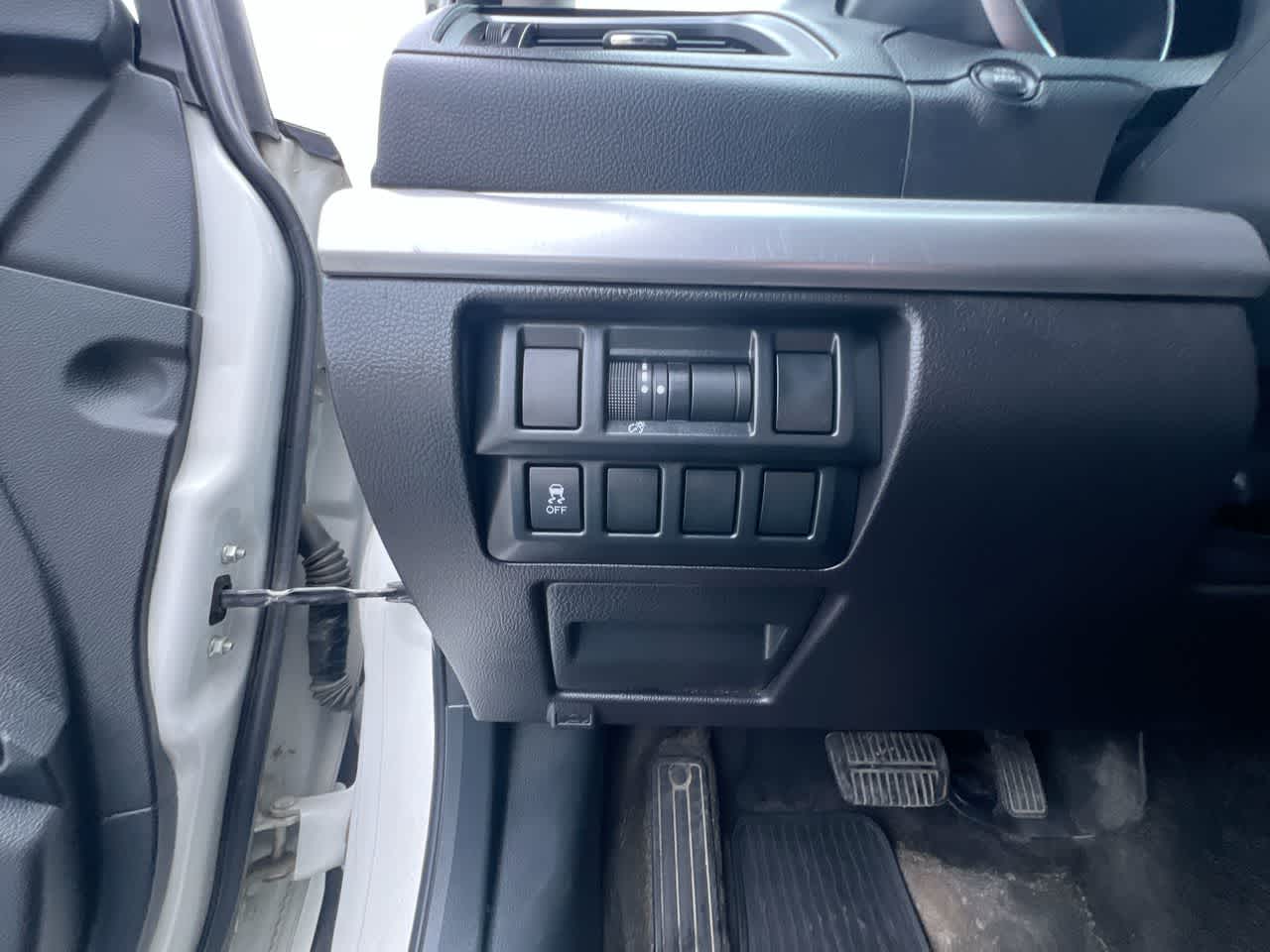 Thumbnail: 2015 Subaru Outback - 18