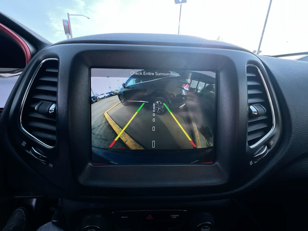 Thumbnail: 2017 Jeep Compass - 17