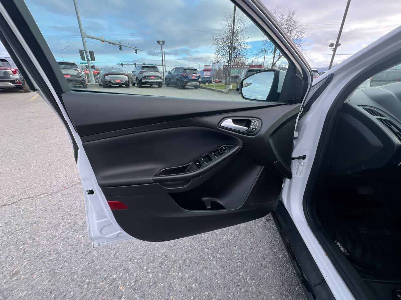 Thumbnail: 2018 Ford Focus - 13