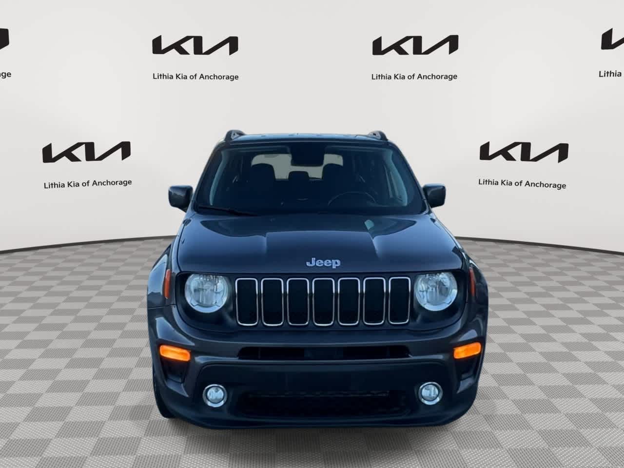 Thumbnail: 2019 Jeep Renegade - 3