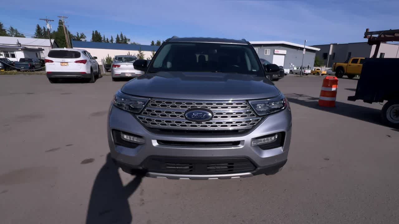 Thumbnail: 2023 Ford Explorer - 3