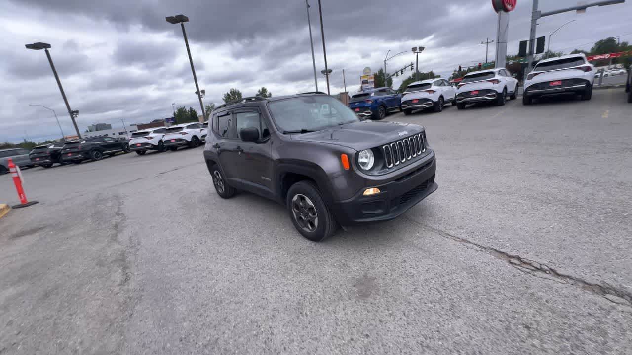 Thumbnail: 2016 Jeep Renegade - 2