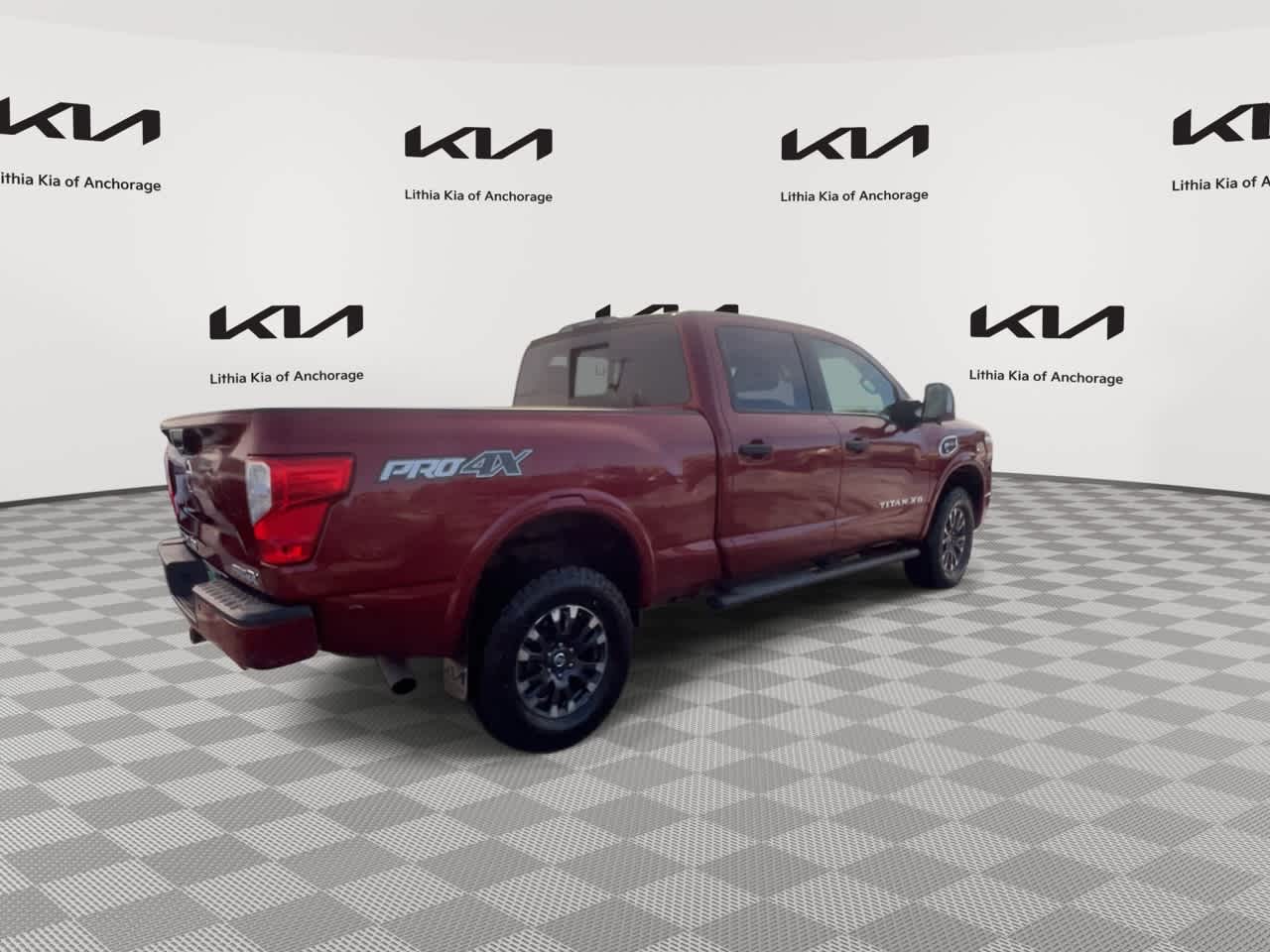 Thumbnail: 2017 Nissan Titan - 9