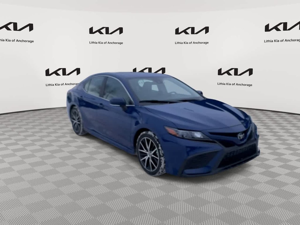 Used 2023 Toyota Camry SE Sedan