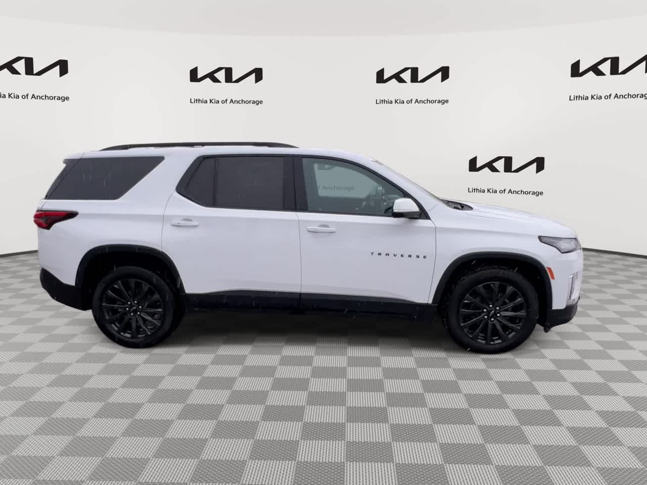 Thumbnail: 2023 Chevrolet Traverse - 9