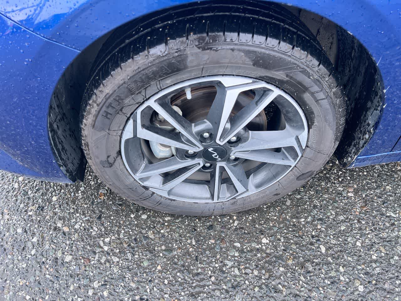 Thumbnail: 2023 Kia Forte - 10