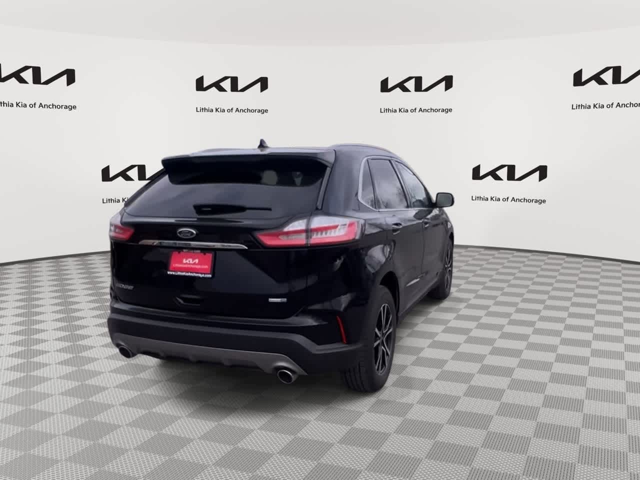 Thumbnail: 2020 Ford Edge - 3