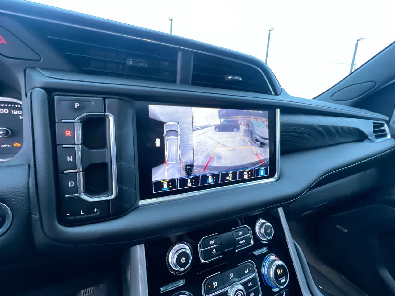 Thumbnail: 2021 GMC Yukon - 17