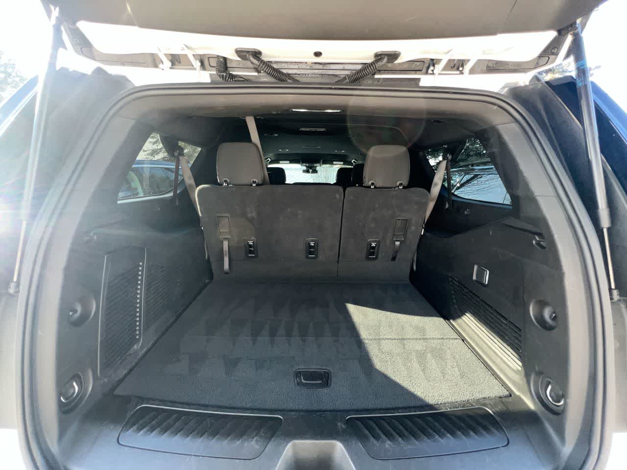 Thumbnail: 2025 Chevrolet Suburban - 26