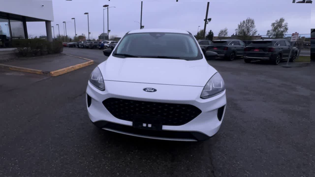 Thumbnail: 2021 Ford Escape - 3