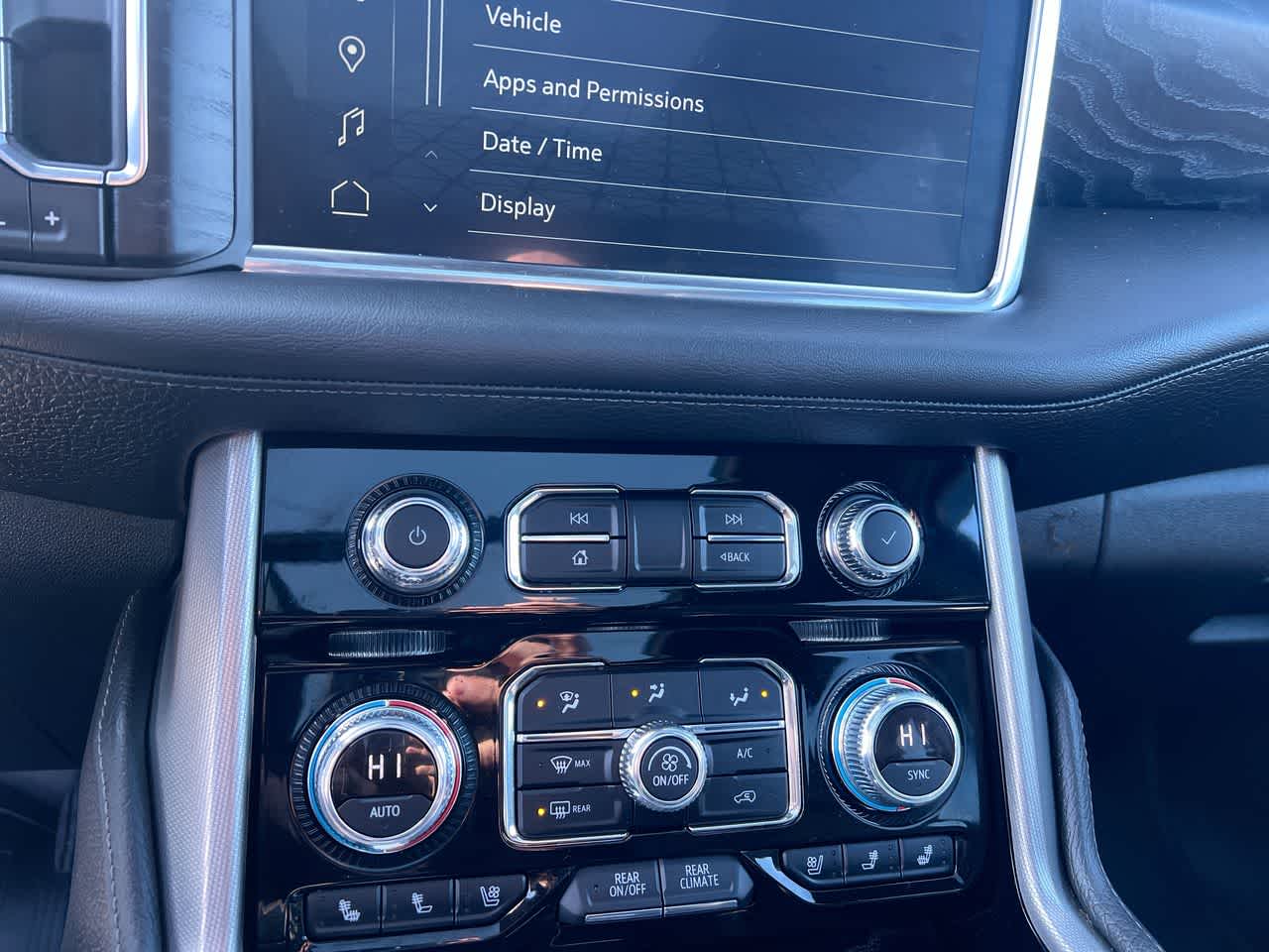 Thumbnail: 2022 GMC Yukon XL - 19