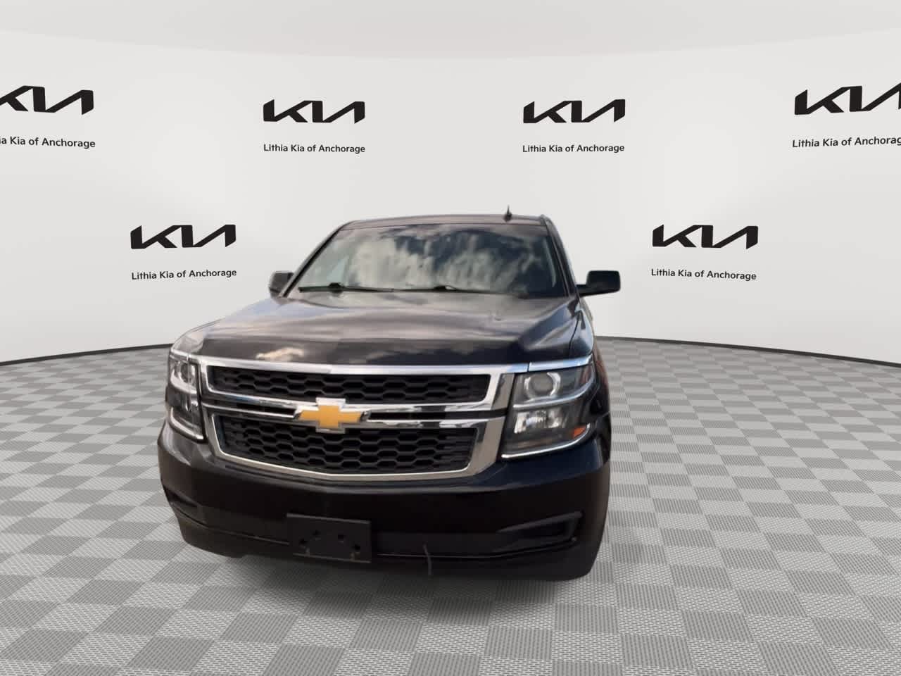 Thumbnail: 2019 Chevrolet Suburban - 4
