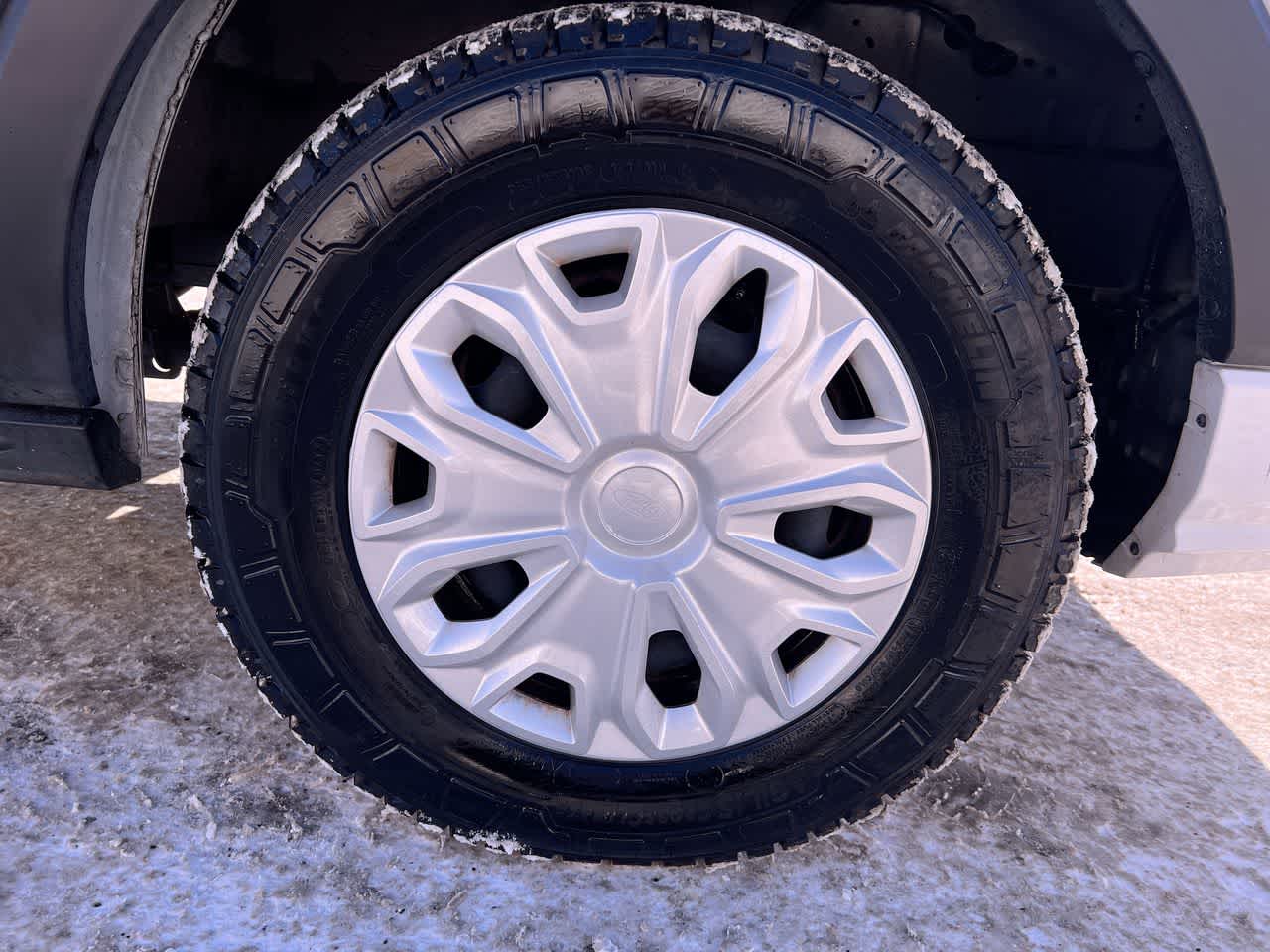 Thumbnail: 2023 Ford Econoline - 10