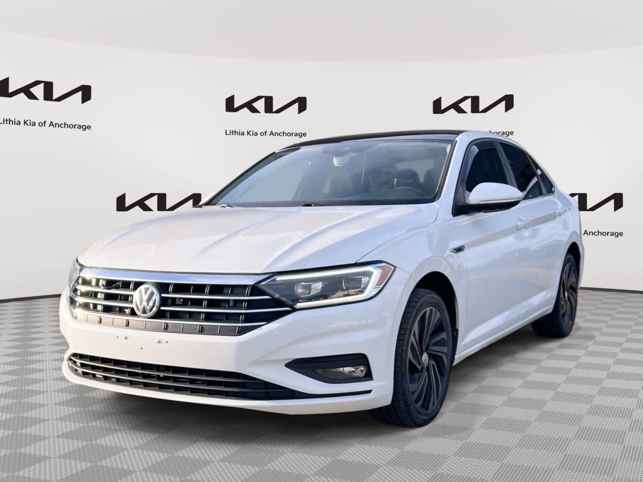 Thumbnail: 2019 Volkswagen Jetta - 1