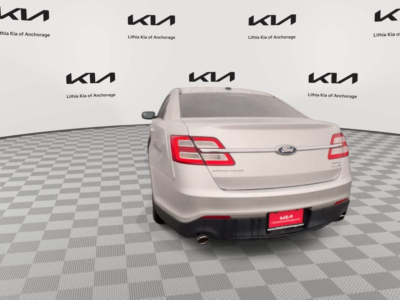 Thumbnail: 2013 Ford Taurus - 9