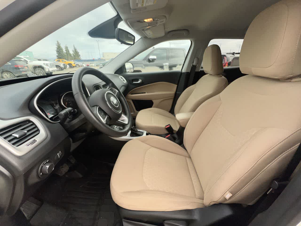 Thumbnail: 2019 Jeep Compass - 11
