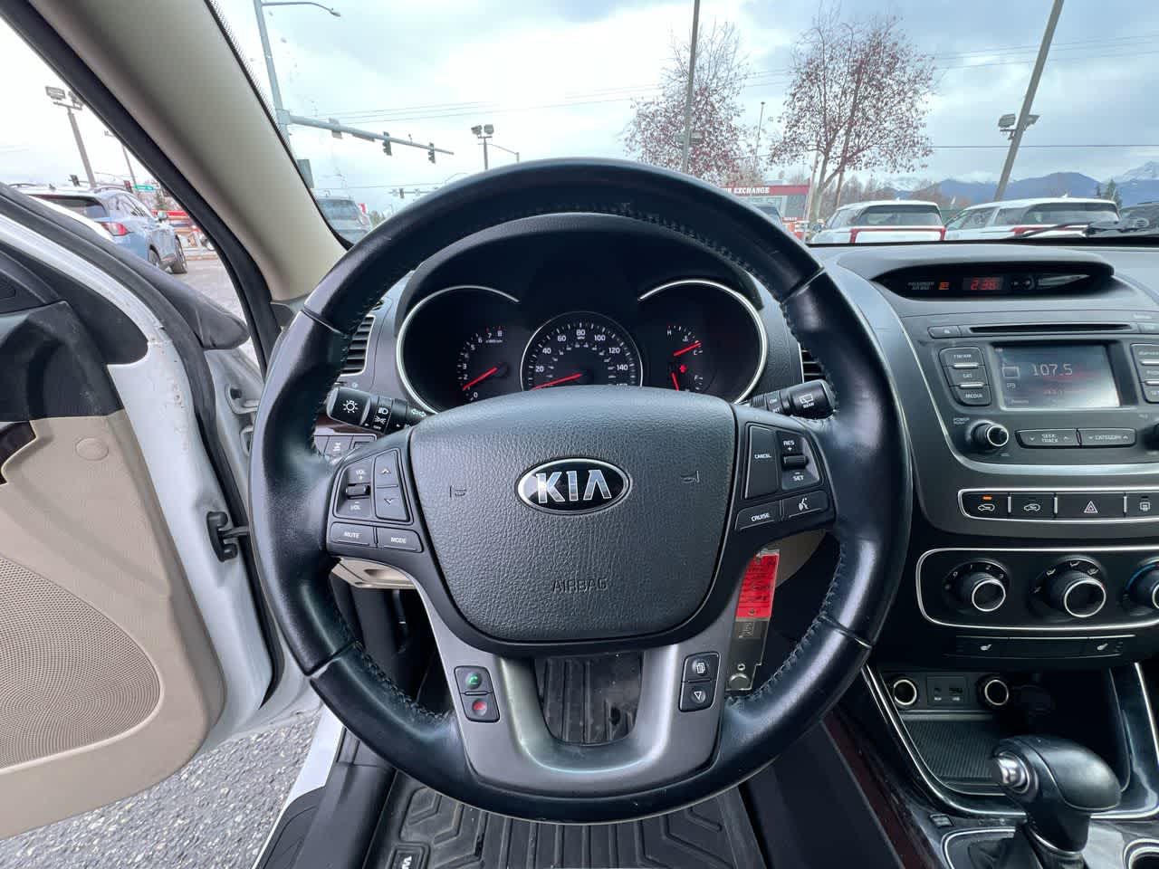 Thumbnail: 2015 Kia Sorento - 14