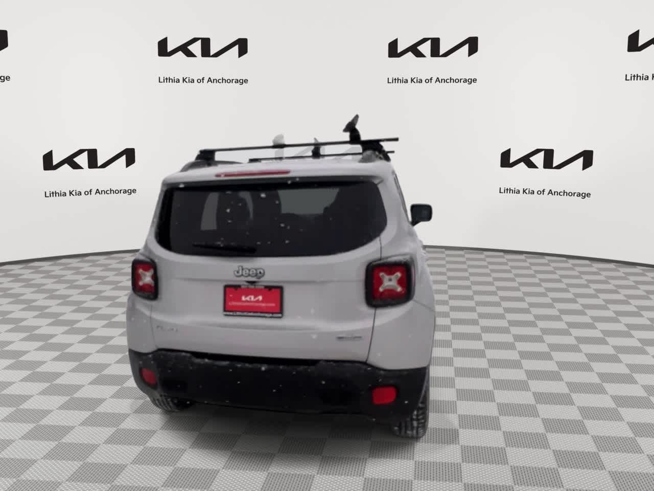 Thumbnail: 2015 Jeep Renegade - 7