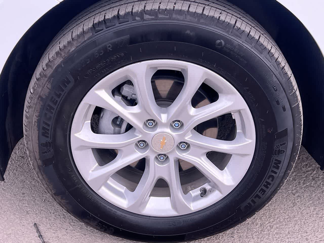 Thumbnail: 2021 Chevrolet Equinox - 10
