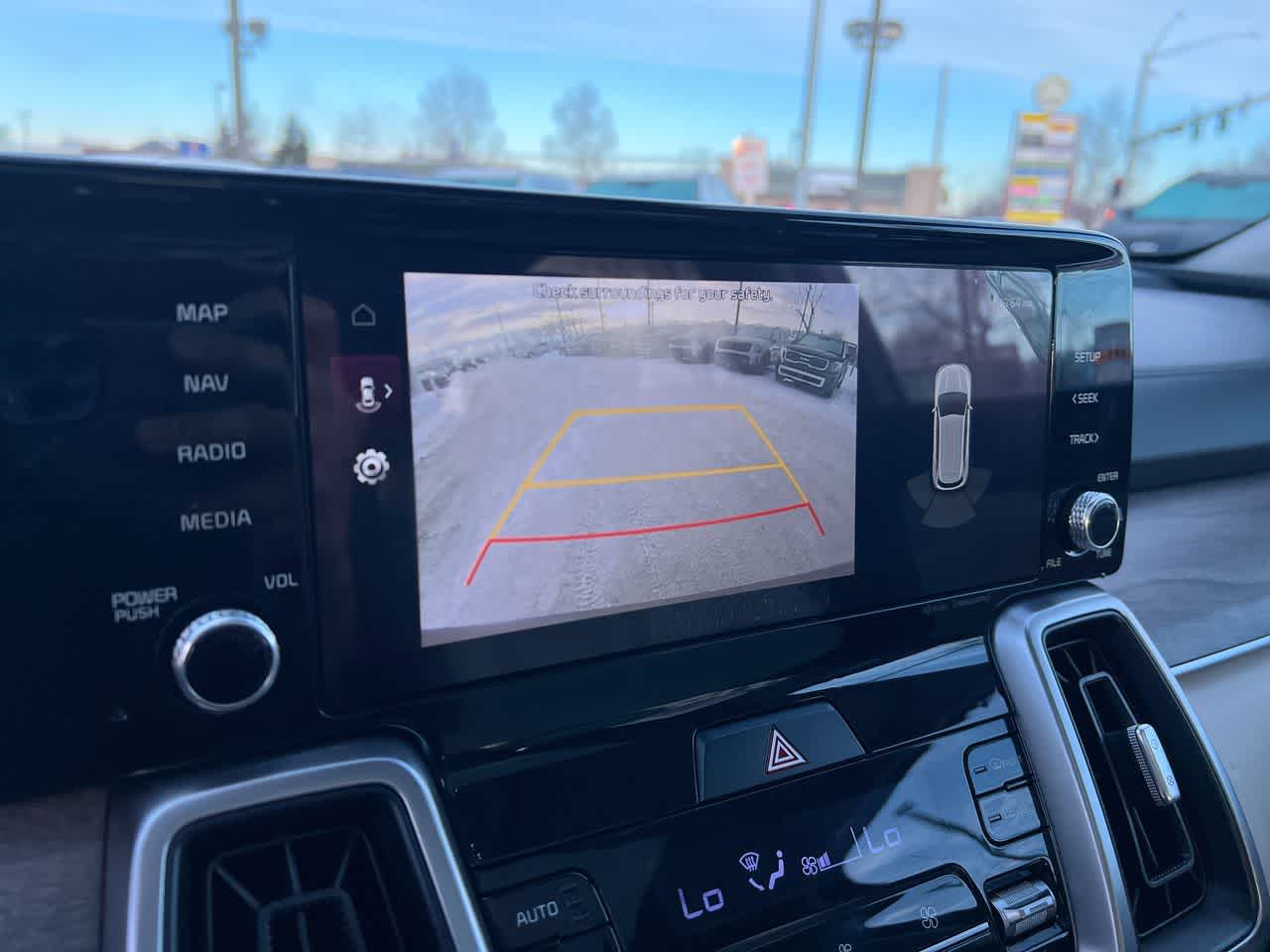 Thumbnail: 2023 Kia Sorento - 17