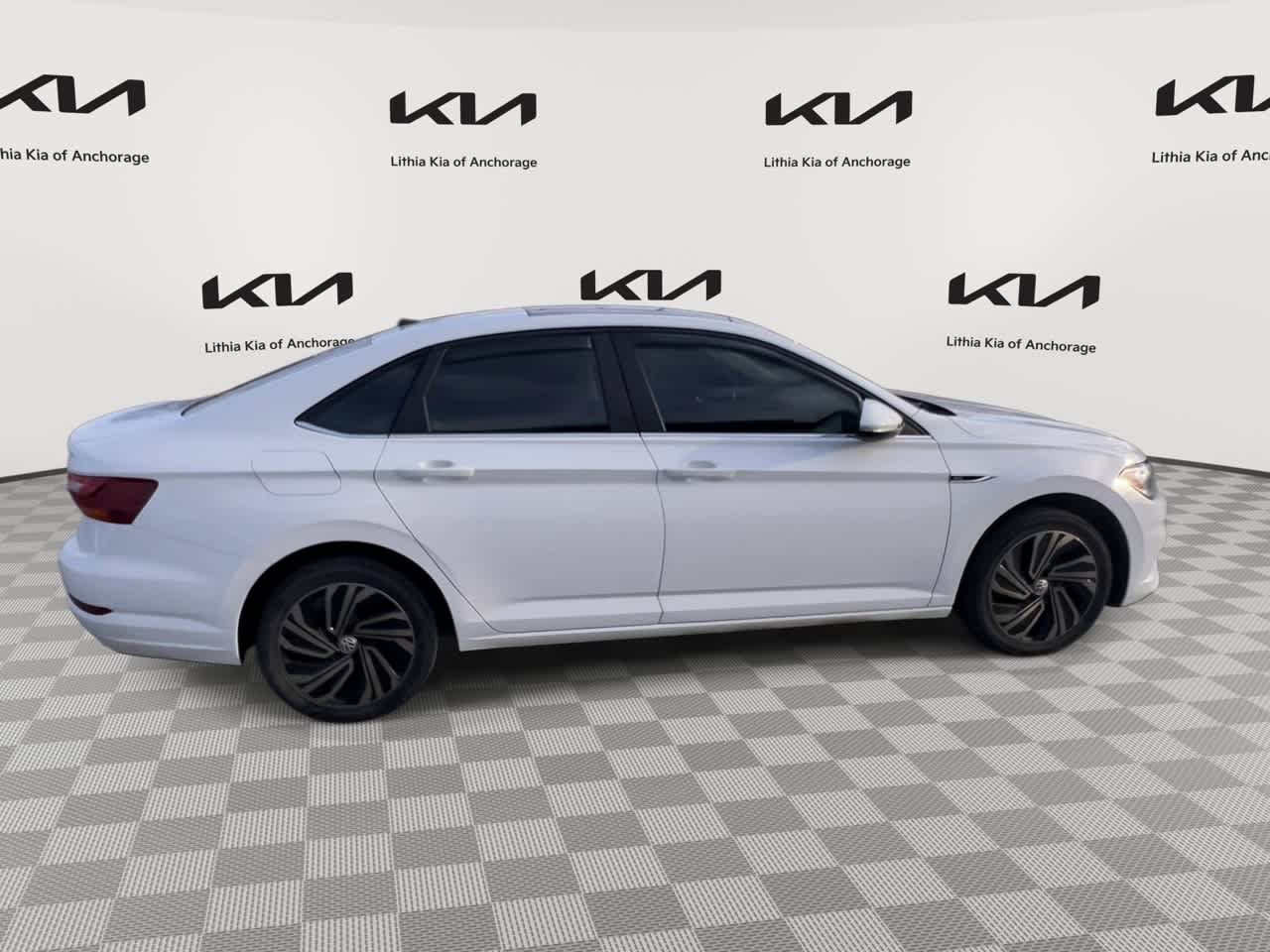 Thumbnail: 2019 Volkswagen Jetta - 9
