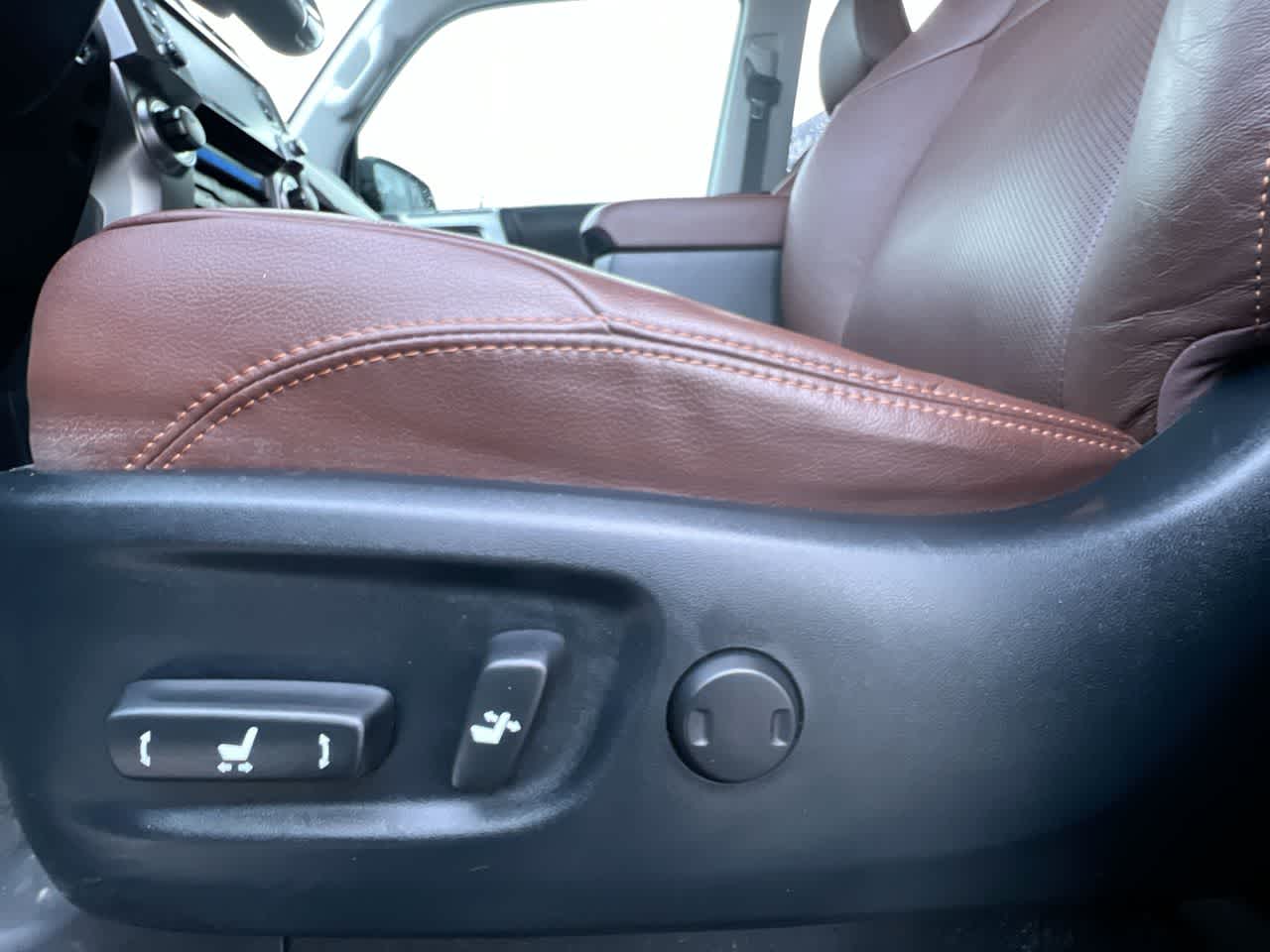 Thumbnail: 2022 Toyota 4Runner - 12