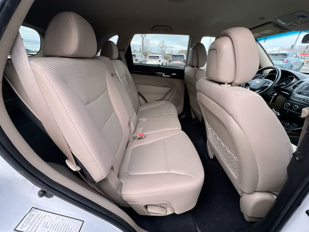 Thumbnail: 2015 Kia Sorento - 24