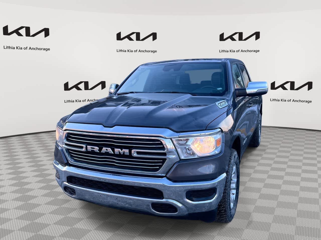 2024 RAM Ram 1500 Pickup Laramie's photo