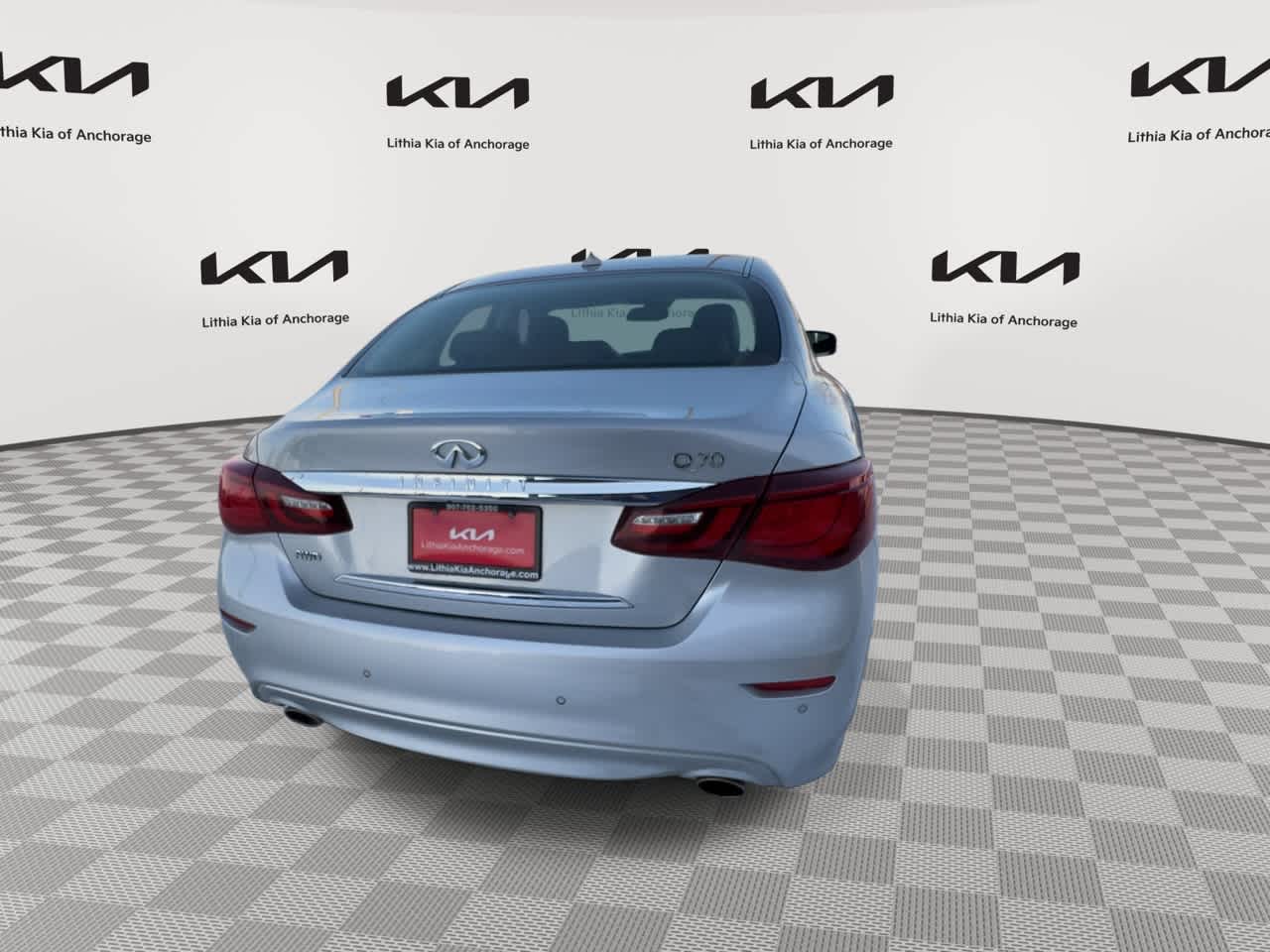 Thumbnail: 2019 INFINITI Q70 - 9