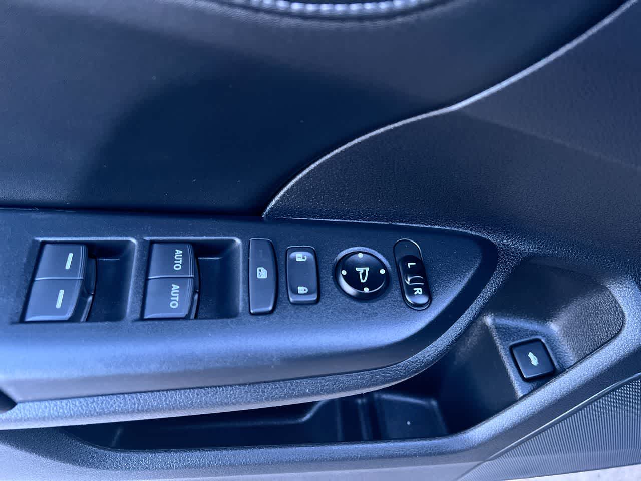 Thumbnail: 2020 Honda Insight - 13